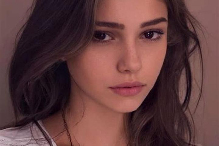 Ariana, 37, a chestnut grey-eyed slavic companion based in Shropham. Offering Overnight, Duos, Couples, CIM, Party Girl. Available for incall and outcall, ov...