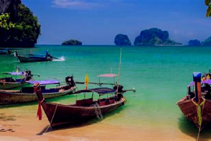 Ariana, 37 — Escort in Sanom, Thailand