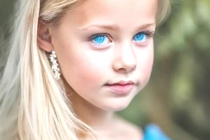 Ariana, 38, a blonde blue-eyed caribbean companion based in Vogar. Offering BDSM, Erotic Massage, Duos, Party Girl. Available for incall and outcall, overnig...