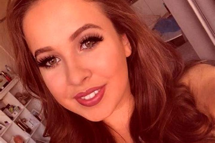 Ariana, 38, a dark blonde amber-eyed mixed companion based in Monaca. Offering BDSM, Deep French Kissing, Prostate Massage. Available for incall and outcall,...