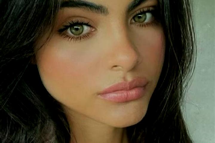 Aubrey, 20, a brunette dark-eyed european companion based in Steinefrenz. Offering Erotic Massage, Domination, Couples, Deep French Kissing. Available for in...