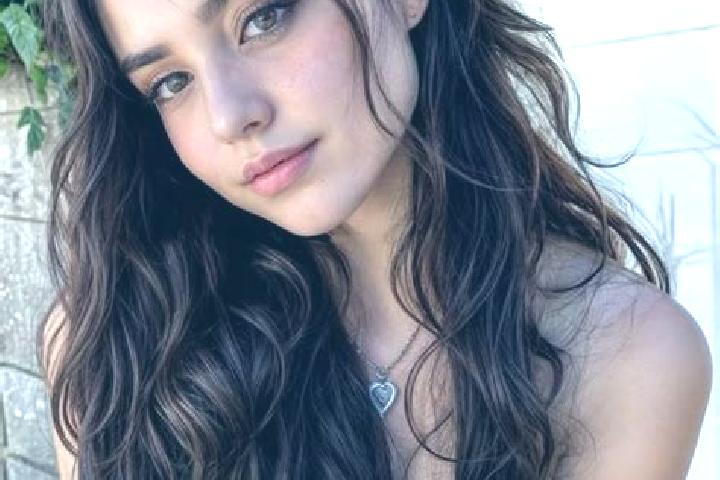 Aubrey, 20, a chestnut hazel-eyed middle eastern companion based in Cocoreni. Offering Party Girl, A-Level, GFE, Overnight. Available for incall and outcall,...
