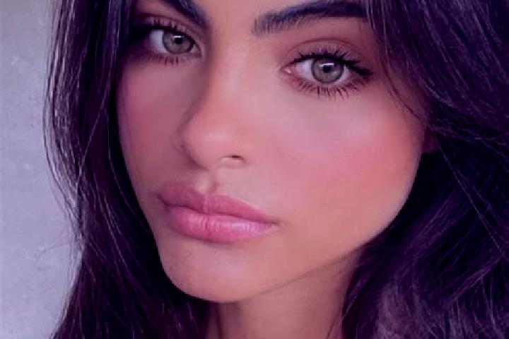 Aubrey, 21, a red dark-eyed indian companion based in Blagodarnyy. Offering Girlfriend Experience, CIM, Prostate Massage. Available for incall and outcall, d...
