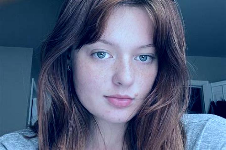 Aubrey, 21, a red grey-eyed mixed companion based in Shahr-e Emam. Offering BDSM, GFE. Available for incall and outcall, day and evening dates.