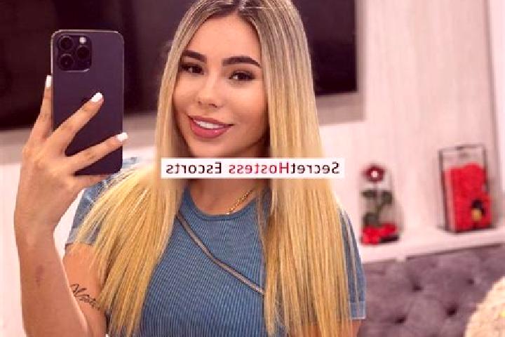 Aubrey, 21 — Escort in Santo Domingo, Colombia