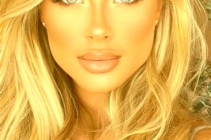 Aubrey, 22, a blonde blue-eyed latina companion based in Pazaryeri. Offering GFE, Duos, CIM. Available for incall and outcall, overnight bookings available.