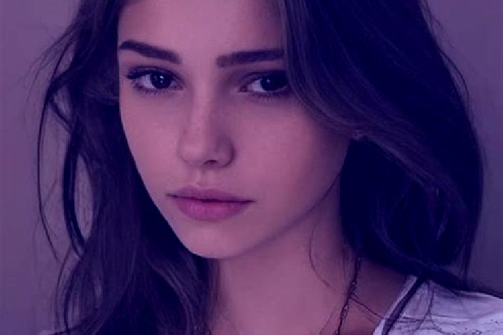 Aubrey, 22, a chestnut hazel-eyed slavic companion based in Segarcea-Deal. Offering Deep French Kissing, Couples, Tantra, Party Girl. Available for incall an...