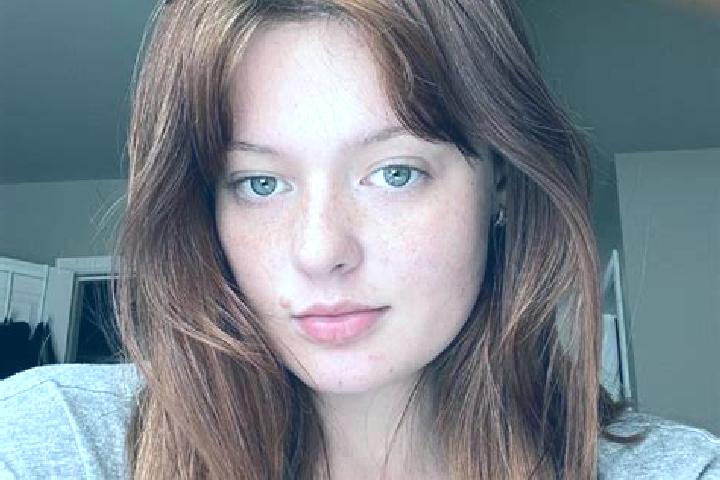 Aubrey, 22, a red brown-eyed mixed companion based in Sekirnik. Offering CIM, A-Level, Erotic Massage. Available for incall and outcall, day and evening dates.