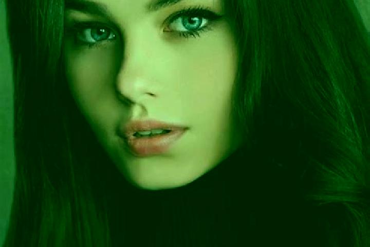 Aubrey, 23, a auburn dark-eyed caucasian companion based in Hebron. Offering Domination, Dinner Date, Girlfriend Experience, Travel Companion, Fetish. Availa...