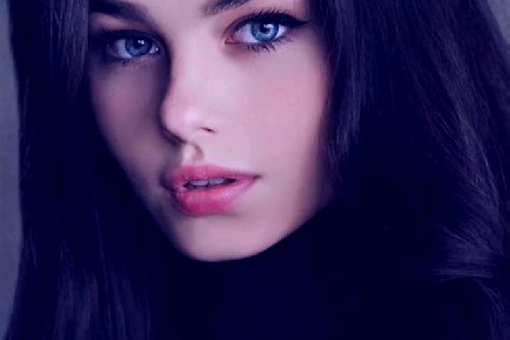 Aubrey, 23, a auburn dark-eyed slavic companion based in Sukonolo Krajan. Offering Tantra, GFE, Dinner Date, Massage. Available for incall and outcall, day a...