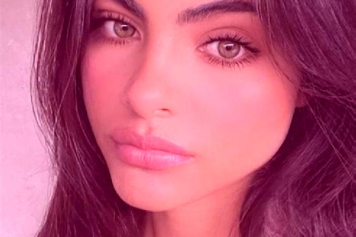 Aubrey, 23, a black hazel-eyed mediterranean companion based in Castelleone. Offering Party Girl, Fetish, OWO, Overnight, Travel Companion. Available for inc...