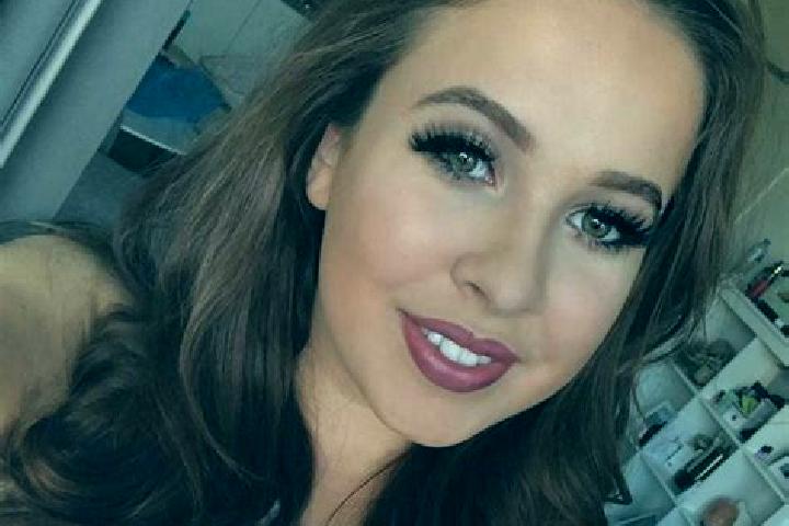Aubrey, 24, a auburn amber-eyed european companion based in Wath upon Dearne. Offering Overnight, Striptease, Deep French Kissing. Available for incall and o...