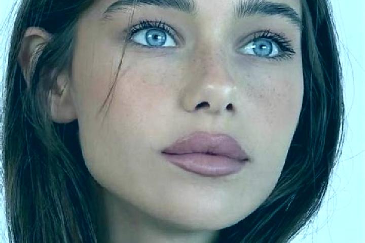 Aubrey, 24, a brunette blue-eyed mediterranean companion based in Saltivka. Offering Striptease, Travel Companion, Duos. Available for incall and outcall, ov...
