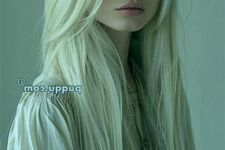 Aubrey, 24, a platinum blonde brown-eyed slavic companion based in Saint-Valery-sur-Somme. Offering Erotic Massage, Party Girl. Available for incall and outc...
