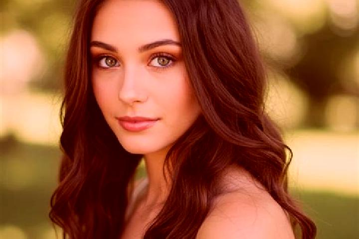 Aubrey, 25, a black hazel-eyed slavic companion based in Villiers-Charlemagne. Offering Prostate Massage, Dinner Date, Duos, Party Girl. Available for incall...