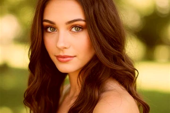 Aubrey, 25, a brunette hazel-eyed european companion based in Black Point-Green Point. Offering Dinner Date, Roleplay, OWO, Domination, Duos. Available for i...