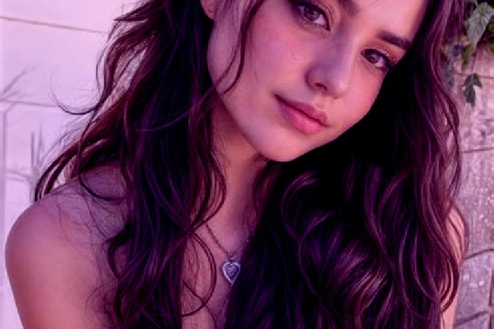 Aubrey, 25, a brunette hazel-eyed mediterranean companion based in Roka Khnaor. Offering GFE, Travel Companion, Deep French Kissing, Prostate Massage. Availa...