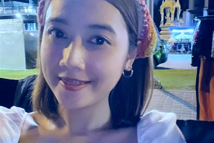 Aubrey, 26 — Escort in Du an, China