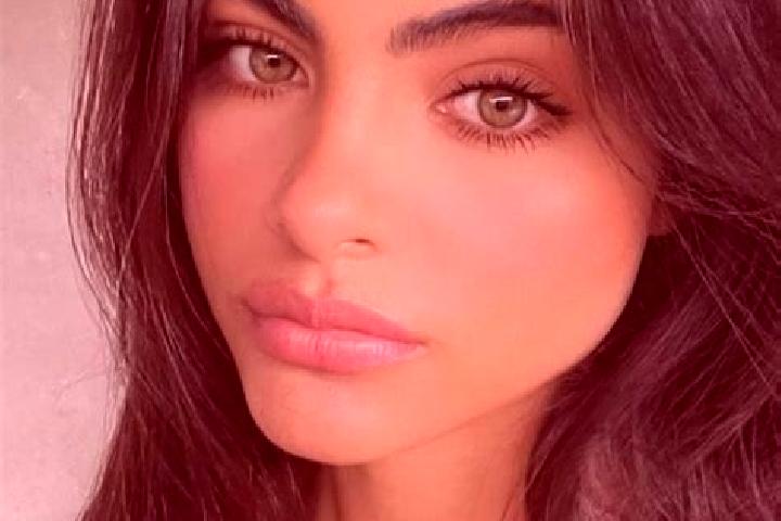 Aubrey, 27, a black hazel-eyed ebony companion based in Kuembdchen. Offering Dinner Date, Striptease, CIM. Available for incall and outcall, overnight bookin...