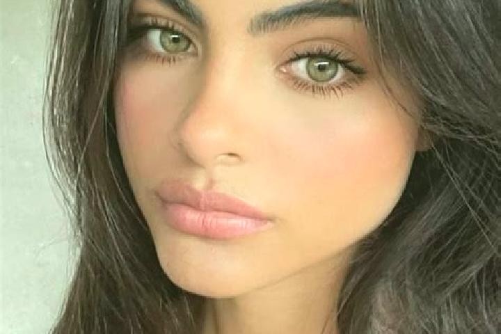 Aubrey, 27, a black hazel-eyed indian companion based in Oderberg. Offering Massage, Roleplay, Tantra. Available for incall and outcall, overnight bookings a...