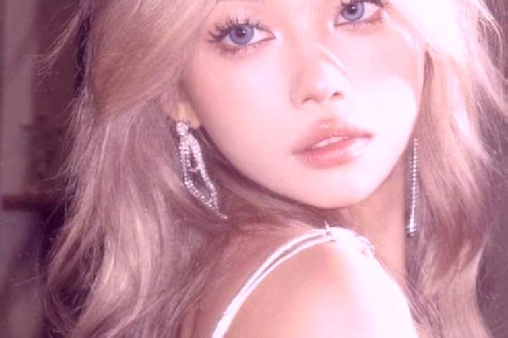 Aubrey, 27, a blonde grey-eyed asian companion based in Freland. Offering CIM, Girlfriend Experience, Roleplay. Available for incall and outcall, overnight b...