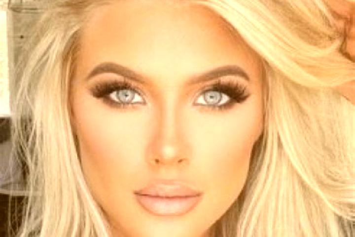 Aubrey, 27, a platinum blonde blue-eyed ebony companion based in Ica. Offering Striptease, A-Level, BDSM, Girlfriend Experience, Fetish. Available for incall...