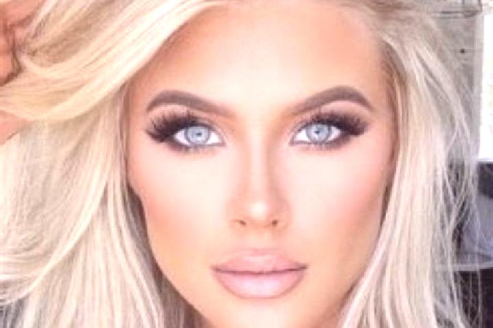 Aubrey, 27, a platinum blonde green-eyed latina companion based in Wicken. Offering Party Girl, Dinner Date, Striptease, Erotic Massage, Travel Companion. Av...