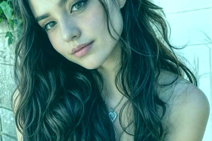 Aubrey, 28, a auburn amber-eyed caucasian companion based in San Pietro Valdastico. Offering GFE, Couples, Overnight, Dinner Date, A-Level. Available for inc...