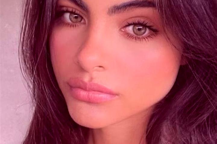 Aubrey, 28, a dark blonde dark-eyed indian companion based in East Perth. Offering OWO, Party Girl, 69, Domination. Available for incall and outcall, overnig...