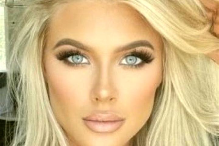 Aubrey, 28, a platinum blonde brown-eyed mixed companion based in Bova. Offering Striptease, Party Girl, Tantra, GFE, 69. Available for incall and outcall, d...
