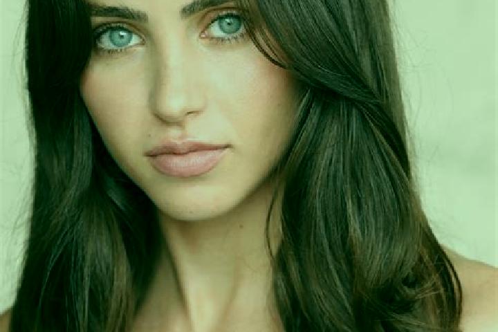 Aubrey, 29, a auburn brown-eyed mixed companion based in Terek. Offering CIM, Couples, Overnight, BDSM. Available for incall and outcall, day and evening dates.
