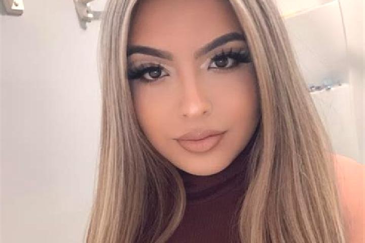 Aubrey, 29, a blonde grey-eyed latina companion based in Santa Maria Chicometepec. Offering Fetish, BDSM, Prostate Massage, Duos. Available for incall and ou...