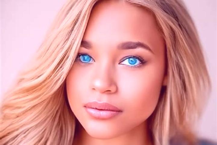 Aubrey, 29, a dark blonde blue-eyed latina companion based in Comazzo. Offering Overnight, Tantra, Duos. Available for incall and outcall, day and evening da...
