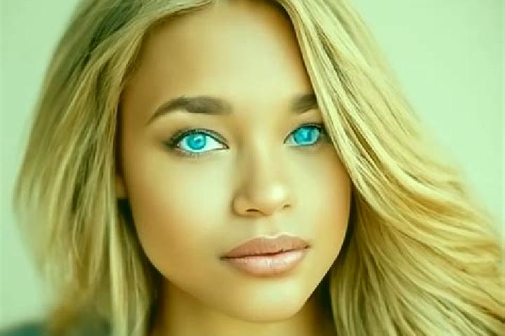 Aubrey, 29, a dark blonde blue-eyed latina companion based in San Joaquin. Offering Roleplay, Striptease, Erotic Massage. Available for incall and outcall, o...