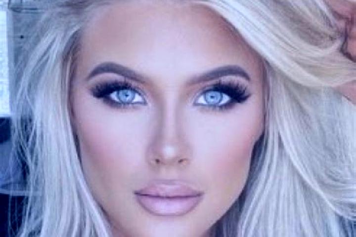 Aubrey, 29, a platinum blonde hazel-eyed ebony companion based in Hapur. Offering Roleplay, CIM, OWO, Domination, BDSM. Available for incall and outcall, ove...