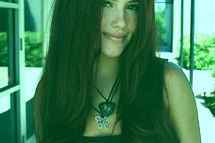 Aubrey, 30, a auburn dark-eyed mixed companion based in Strotzbuesch. Offering GFE, Couples. Available for incall and outcall, overnight bookings available.