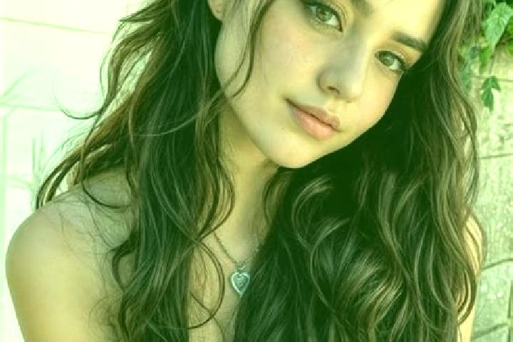 Aubrey, 30, a auburn hazel-eyed middle eastern companion based in Seceani. Offering Overnight, Travel Companion, Prostate Massage. Available for incall and o...