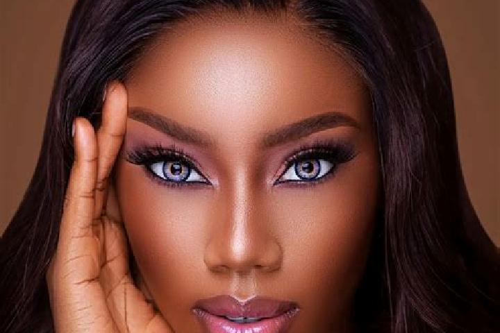 Aubrey, 30, a chestnut blue-eyed ebony companion based in Pegasus. Offering Duos, Massage, Couples, GFE. Available for incall and outcall, overnight bookings...