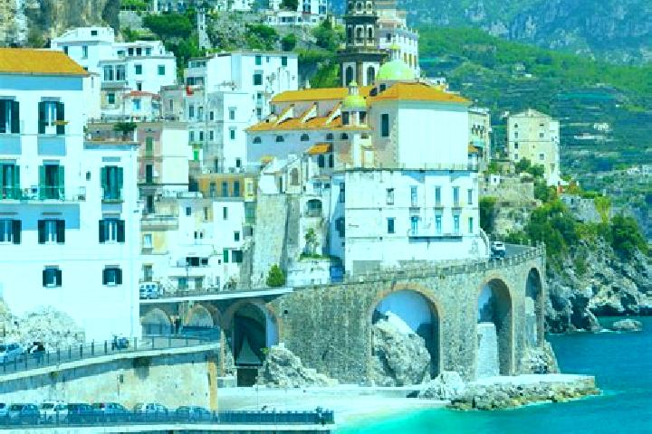 Aubrey, 30 — Escort in Busta, Italy