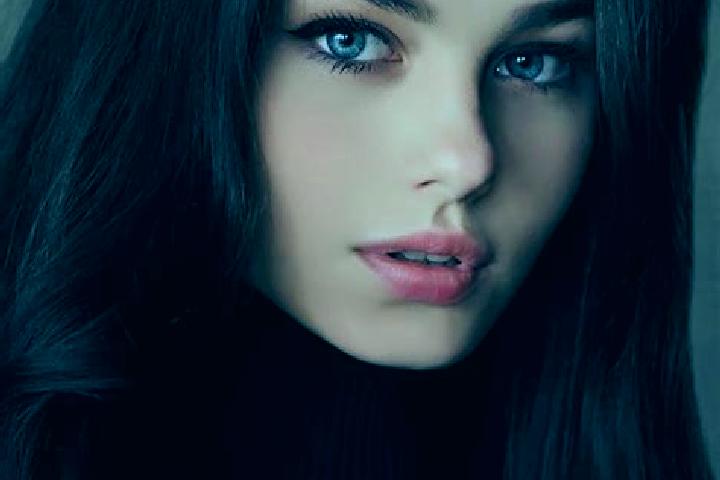 Aubrey, 31, a brunette dark-eyed slavic companion based in Core Neighbourhoods. Offering Fetish, Roleplay, 69, Deep French Kissing, Erotic Massage. Available...