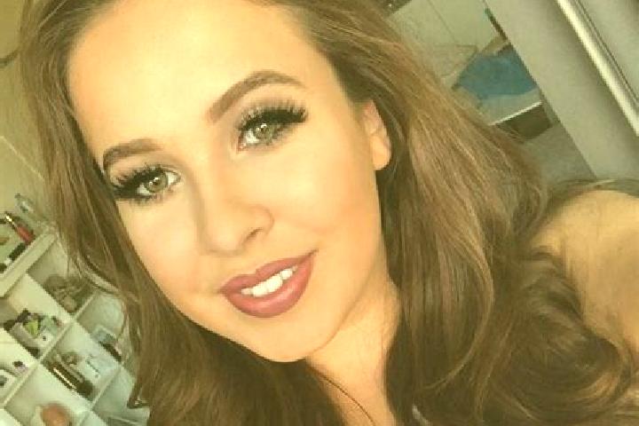 Aubrey, 32, a dark blonde brown-eyed european companion based in Ucluelet. Offering Striptease, Erotic Massage, A-Level, Domination. Available for incall and...