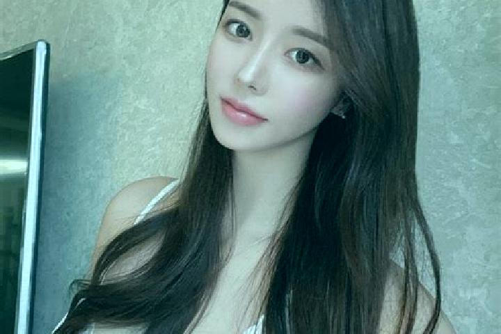 Aubrey, 32 — Escort in Touhao, China