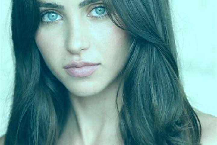 Aubrey, 33, a chestnut brown-eyed mixed companion based in Lecce. Offering Domination, Girlfriend Experience, Fetish. Available for incall and outcall, day a...