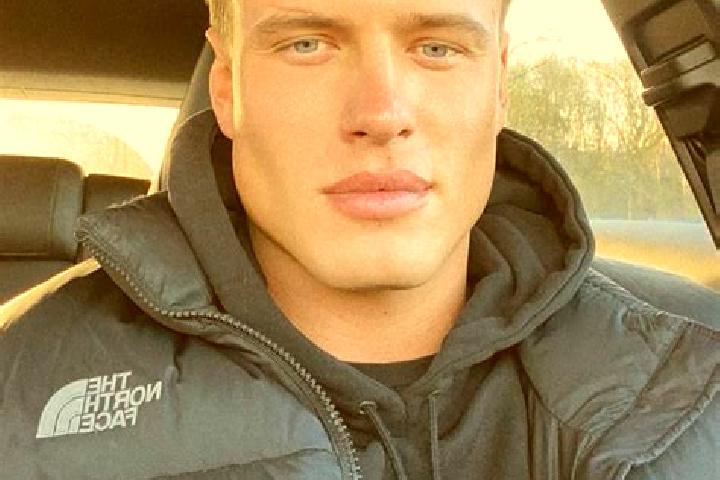 Aubrey, 33, a dark blonde amber-eyed slavic companion based in Sanhu. Offering Deep French Kissing, Duos. Available for incall and outcall, day and evening d...