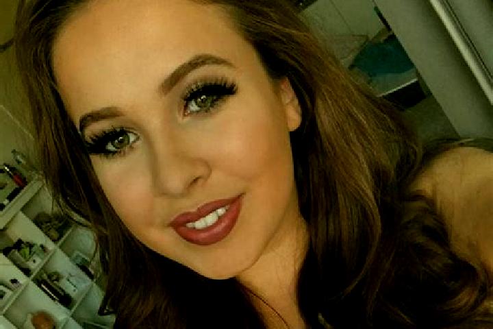 Aubrey, 34, a brunette brown-eyed caucasian companion based in El Resplandor. Offering Erotic Massage, GFE. Available for incall and outcall, day and evening...