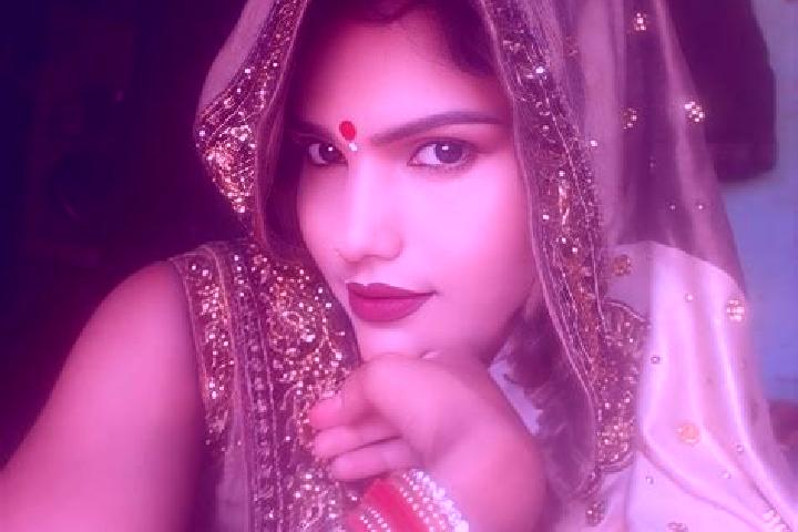 Aubrey, 34 — Escort in Sikandarabad, India