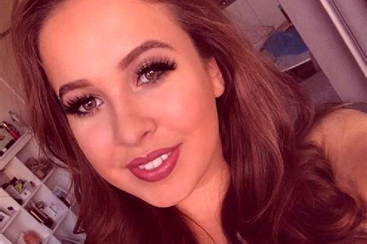 Aubrey, 35, a blonde brown-eyed caucasian companion based in Nuevo Pacayal. Offering Overnight, Girlfriend Experience, Erotic Massage. Available for incall a...