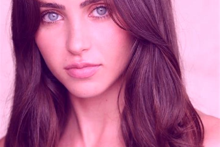 Aubrey, 35, a brunette green-eyed caucasian companion based in Condor Cerro. Offering Domination, Overnight, Girlfriend Experience. Available for incall and ...