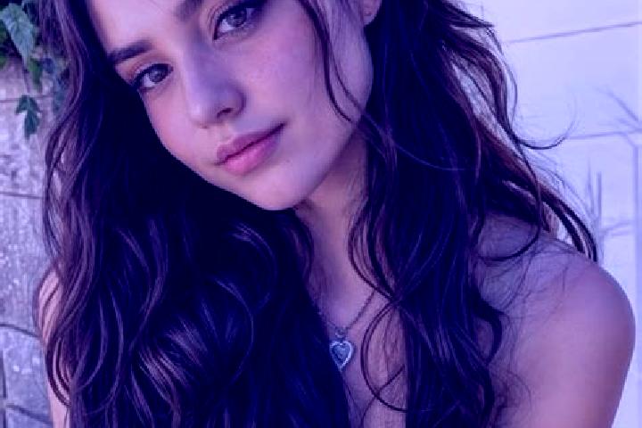Aubrey, 35, a red hazel-eyed slavic companion based in Kannivadi. Offering Deep French Kissing, Roleplay, Overnight, Tantra. Available for incall and outcall...