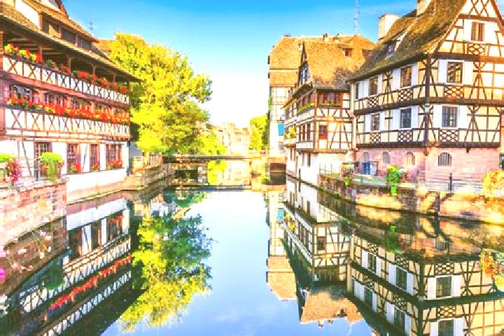 Aubrey, 35 — Escort in Commentry, France